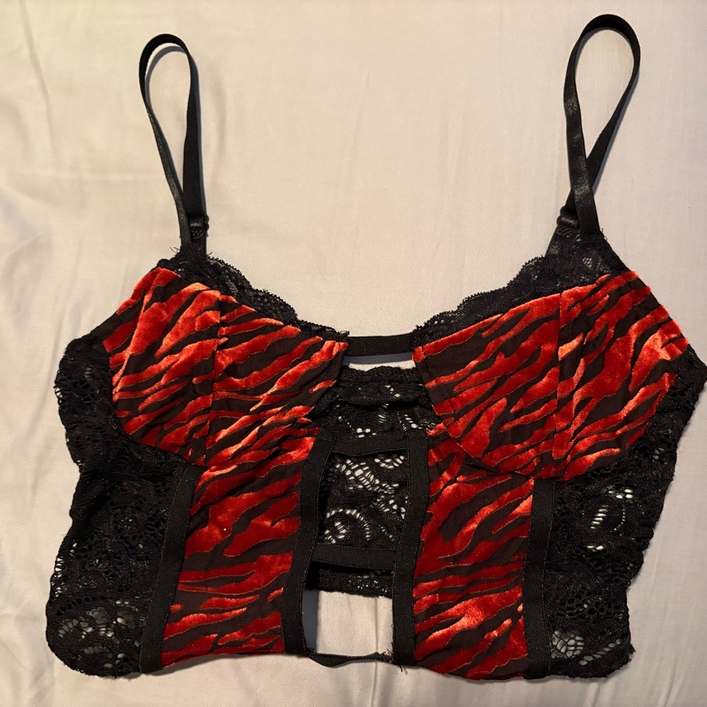 Elegant Red and Black Lace crop top